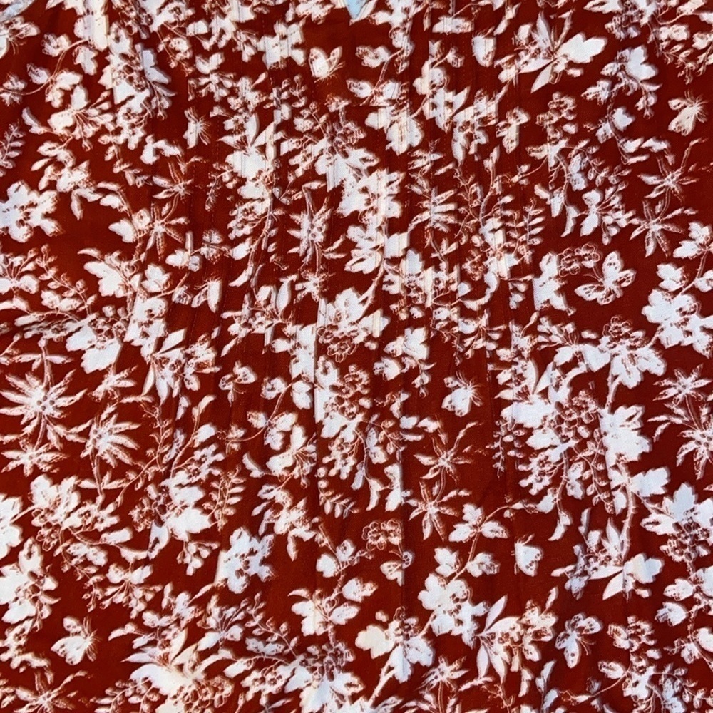 Chadwick’s Pintuck Dress, Sleeveless, Notched Neckline, Floral Print, size PS - Picture 5 of 6